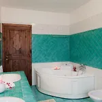 Agriturismo Wine Casale Chiara *