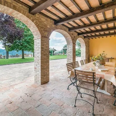 Κατάλυμα σε φάρμα Agriturismo Wine Casale Chiara *